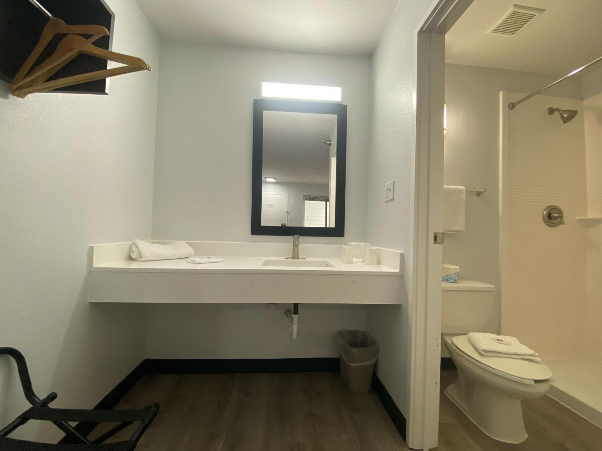 Motel 6-Windsor Locks, Ct - Hartford Exteriér fotografie